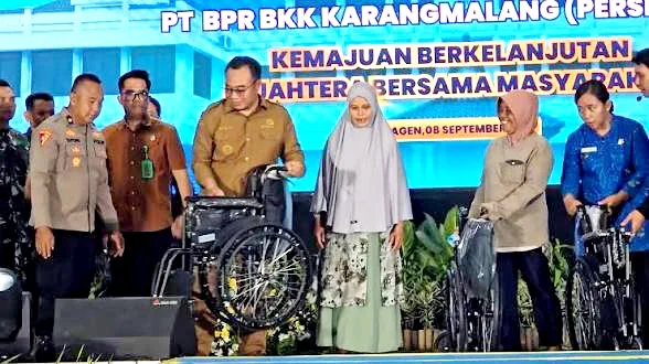 Apresiasi Nasabah, BPR BKK Karangmalang Salurkan CSR dan Gelar Undian Berhadiah di Sragen